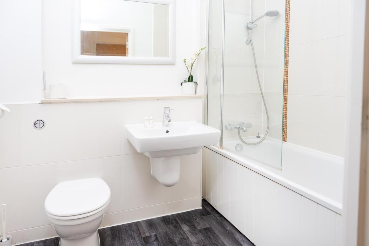 - Hub Apartment *