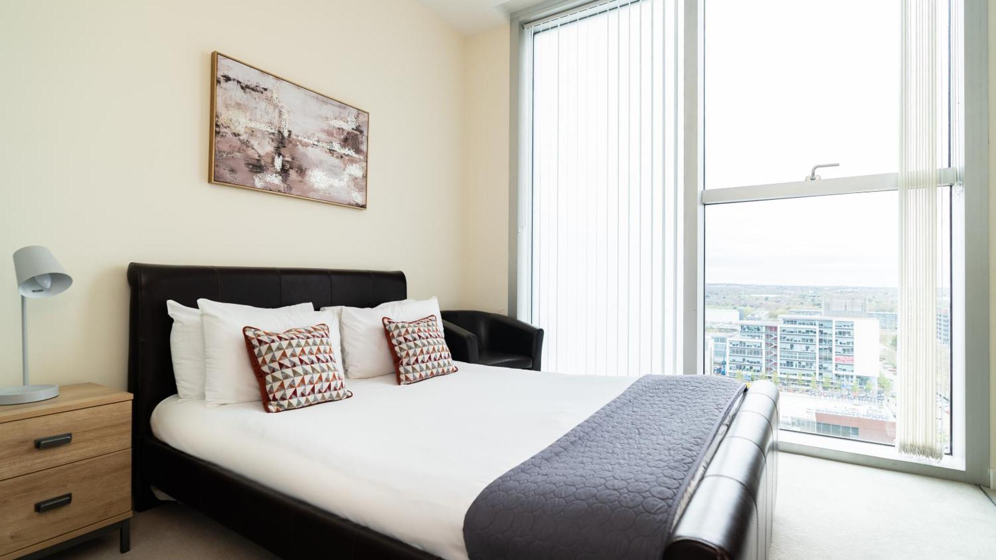 - Hub Apartment *