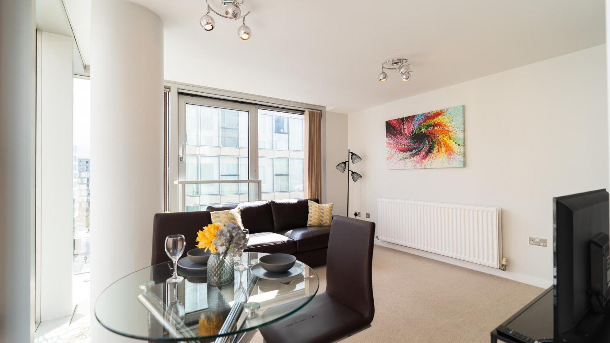 - Hub Apartment