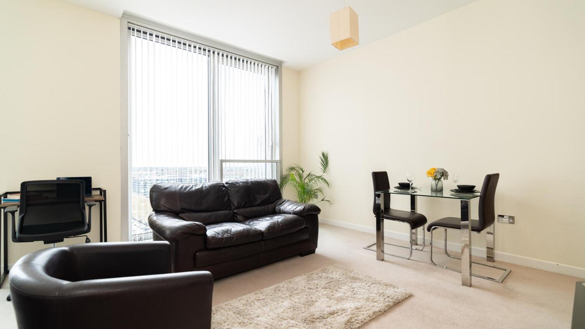 - Hub Apartment *